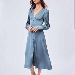 Cider Blue Buttoned Long Sleeve V-Neck Dress